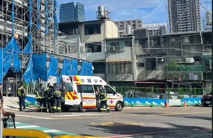 快訊/工安意外！新北三重工人9樓高鷹架墜落　意識模糊送醫急救