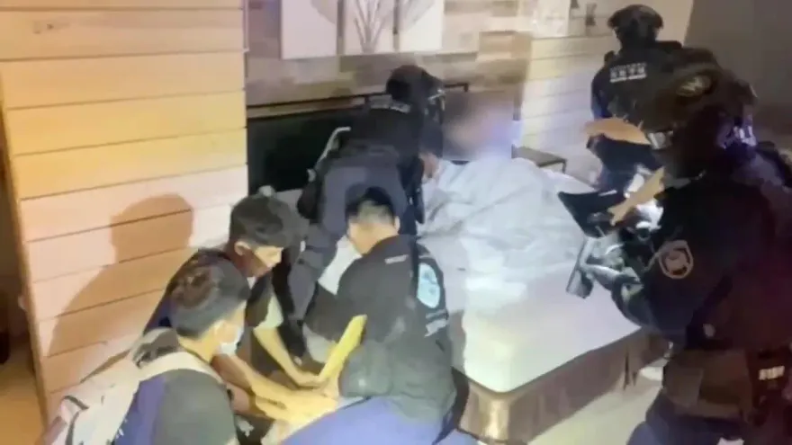 囂張！高雄暴力集團栽了！潑漆、撒冥紙、砸車討債　警逮10人送辦