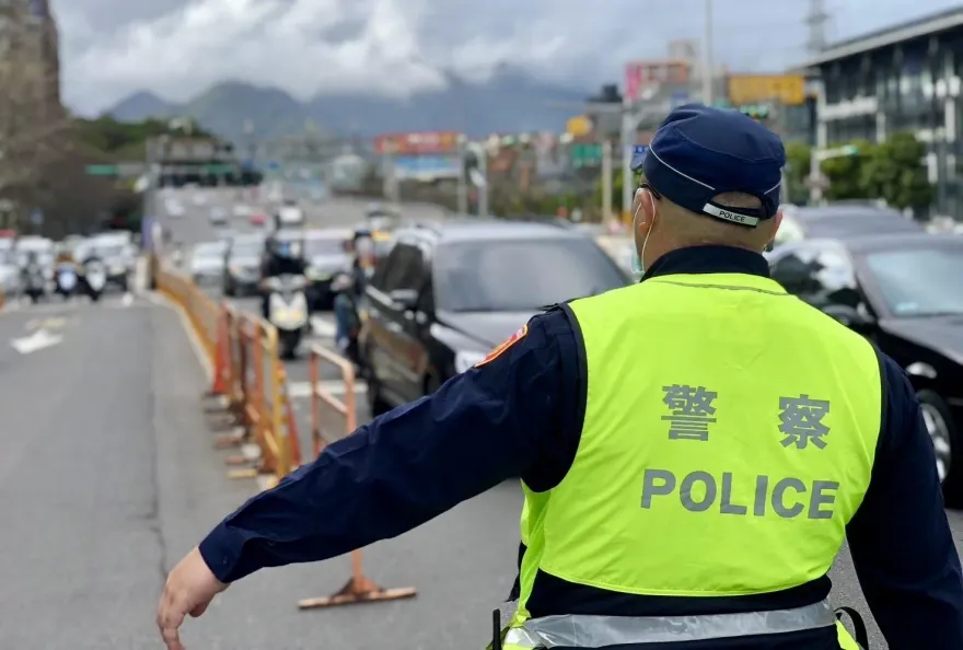 春節期間參拜關渡宮人車眾多　周邊交管懶人包一次看