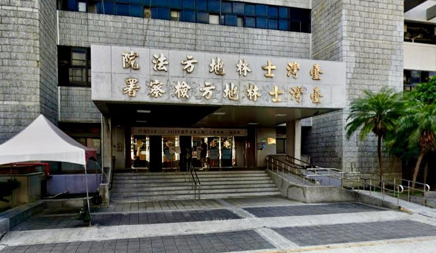 不滿雜貨店顧客亂停車丟菸蒂！士林男5句髒話遭罰6千
